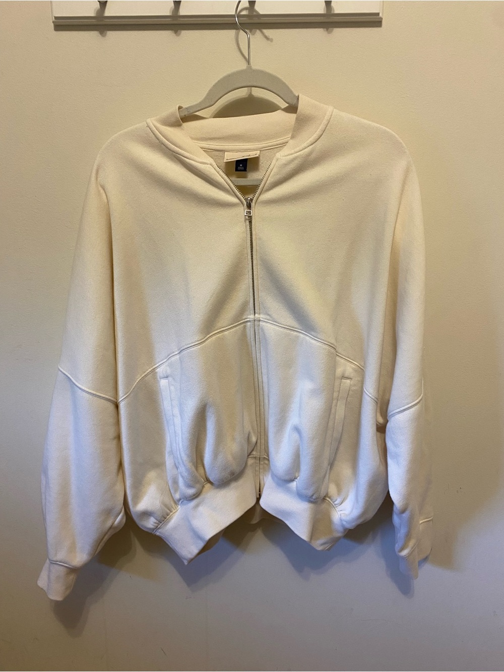 Universal Thread Cream Oversized Bomber Full-Zip Sweatshirt size medium